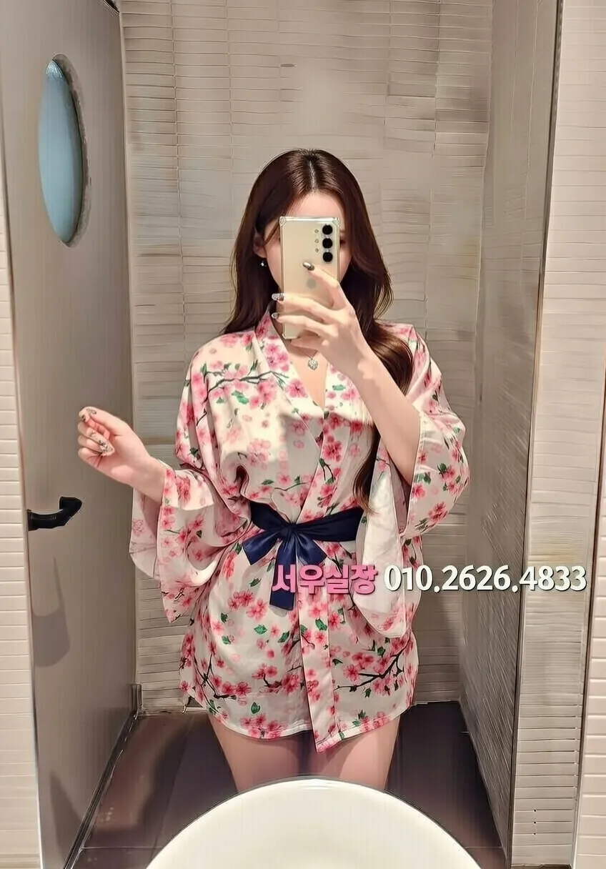 녹사평 쓰리노 프리미엄 라인업 6번 프로필