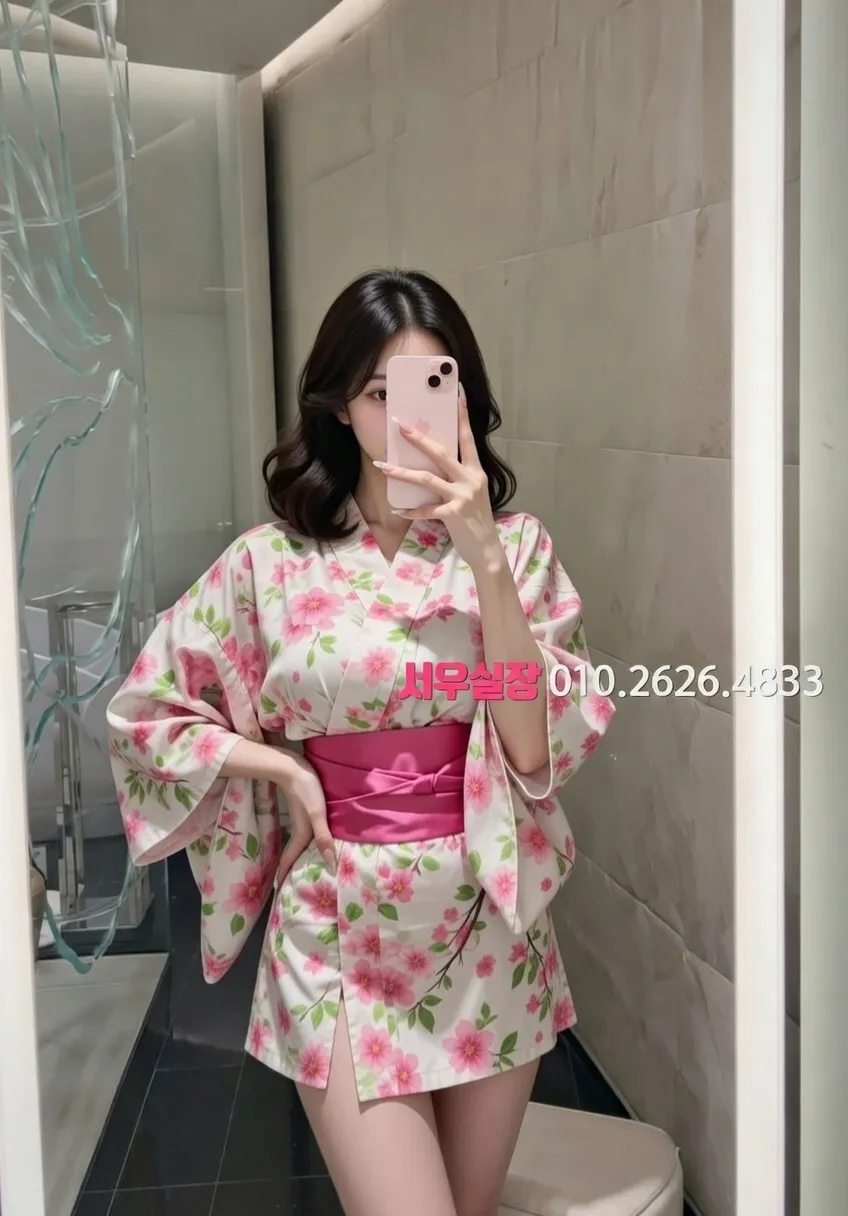 녹사평 쓰리노 프리미엄 라인업 27번 프로필